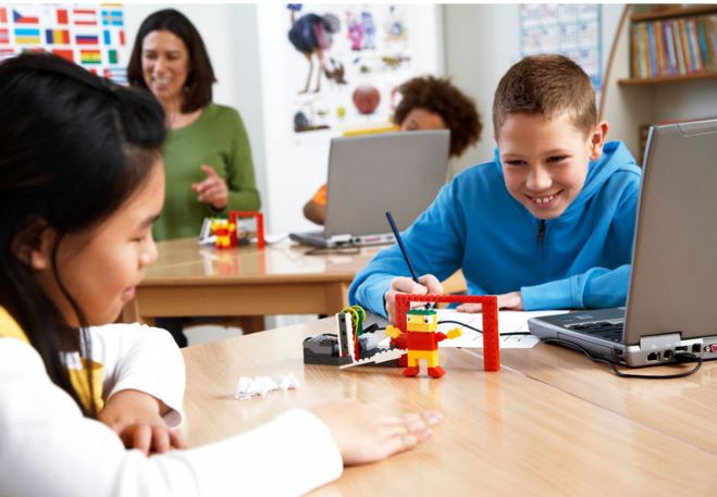 STEM Educational Products: WeDo 2.0 from Lego Education