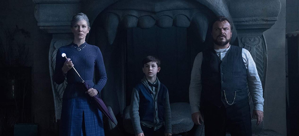 the house with a clock 2